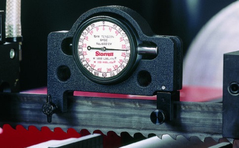 漯河锯切钛合金用双金属带锯条还是硬质合金带锯条？