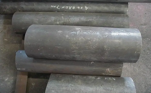 漯河某家制造公司采购2/3高低齿硬质合金带锯条锯切尺寸500mm，面积1963c㎡表面硬化钢